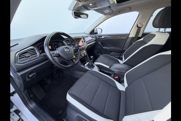 Volkswagen T-Roc 1.5 TSI Sport Pano Carplay Adapt.Cruise Digi-Dash Pdc Led Orig.NL!