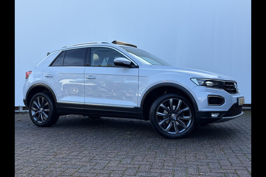 Volkswagen T-Roc 1.5 TSI Sport Pano Carplay Adapt.Cruise Digi-Dash Pdc Led Orig.NL!