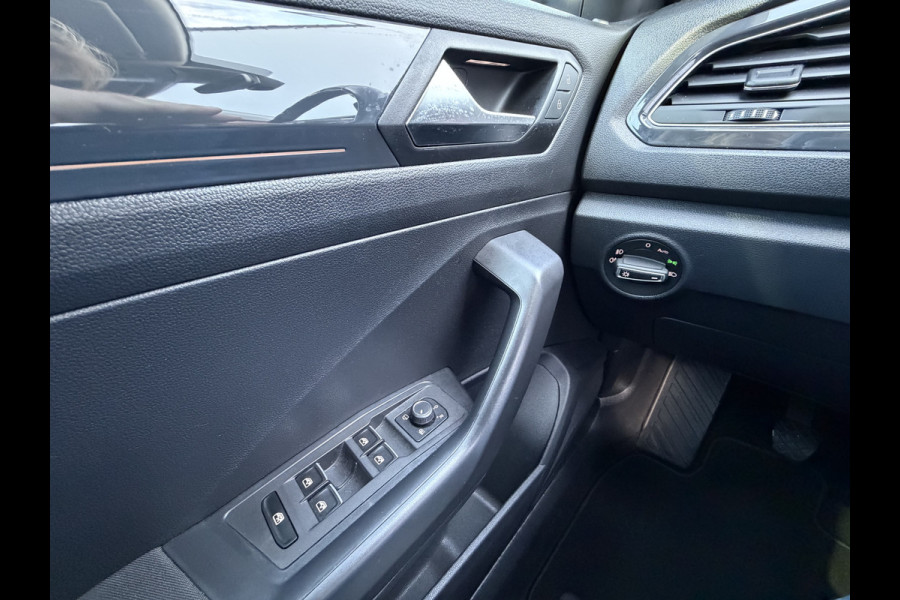 Volkswagen T-Roc 1.5 TSI Sport Pano Carplay Adapt.Cruise Digi-Dash Pdc Led Orig.NL!