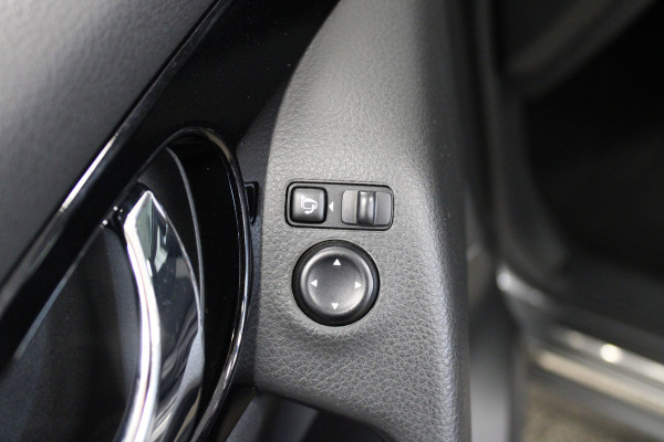 Nissan QASHQAI 1.3 DIG-T N-Connecta