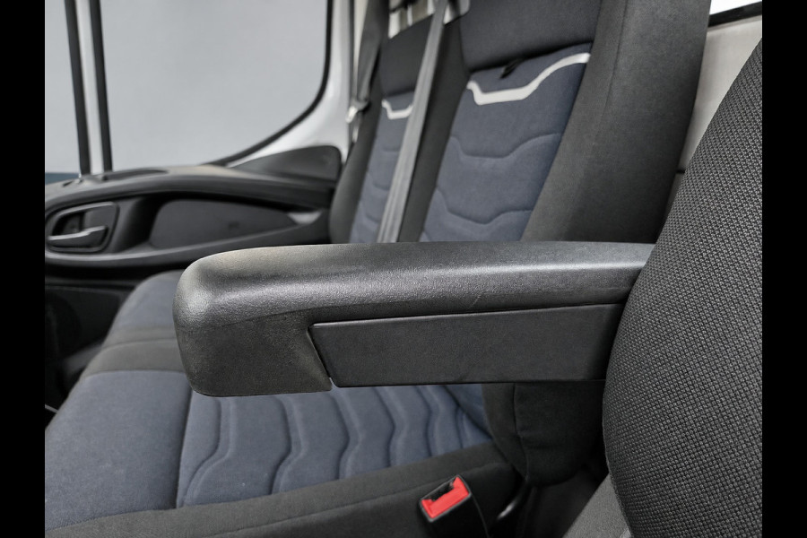 Iveco Daily 35S14 Airco Cruise control 4,24 lengte laadbak Trekhaak 3500 Kg