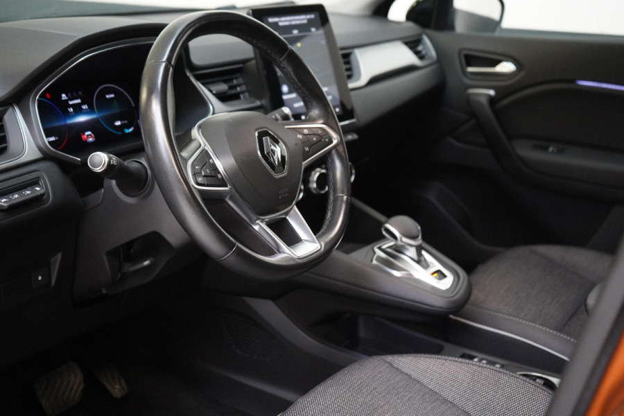 Renault Captur 1.6 E-Tech Plug-in Hybrid 160 Intens | SoH 87,48% | Stoelverwarming | Navigatie | Camera | Climate control | Trekhaak
