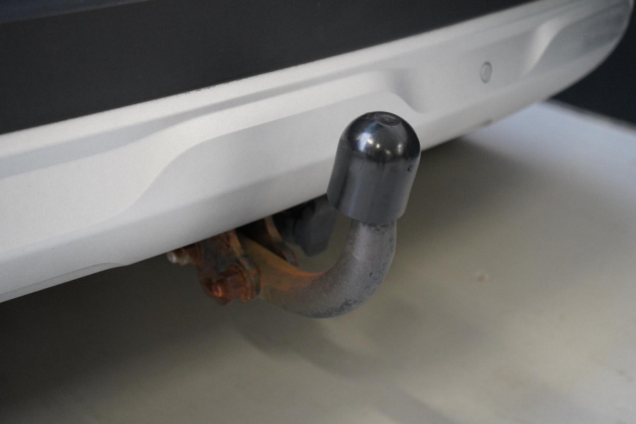 Renault Captur 1.6 E-Tech Plug-in Hybrid 160 Intens | SoH 87,48% | Stoelverwarming | Navigatie | Camera | Climate control | Trekhaak