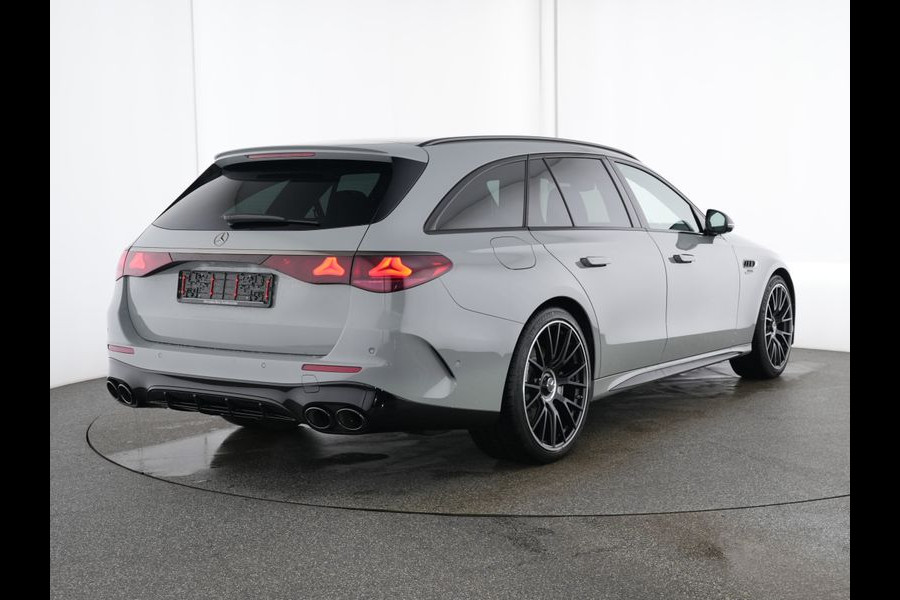 Mercedes-Benz E-Klasse Estate Mercedes-AMG 53 4MATIC+ AMG Premium | Trekhaak | Alarm 3 | MBUX Superscreen | 21 Inch AMG Velgen | Distronic | Panorama Schuif-Kanteldak. Inclusief 24 maanden MB Certified garantie voor Europa.
