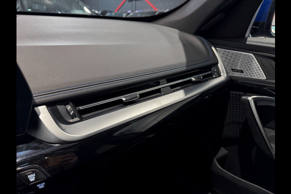 BMW iX1 xDrive30 Launch Edition 67 kWh |HUD|Panorama|Harman/Kardon|BTW incl