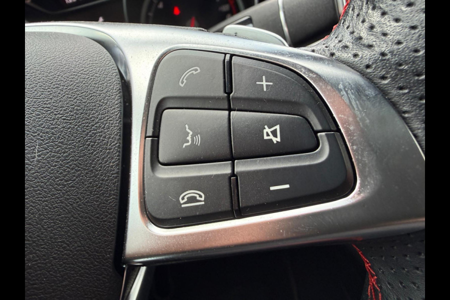 Mercedes-Benz GLA 250 Premium Plus AUTOMAAT | PANODAK | TREKHAAK | LED | DAB | CARPLAY |