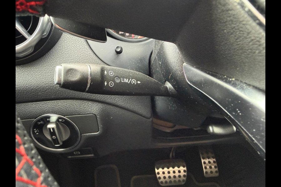 Mercedes-Benz GLA 250 Premium Plus AUTOMAAT | PANODAK | TREKHAAK | LED | DAB | CARPLAY |