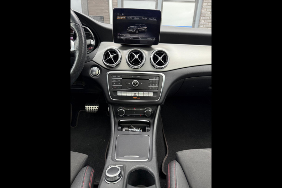 Mercedes-Benz GLA 250 Premium Plus AUTOMAAT | PANODAK | TREKHAAK | LED | DAB | CARPLAY |