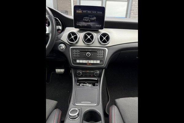 Mercedes-Benz GLA 250 Premium Plus AUTOMAAT | PANODAK | TREKHAAK | LED | DAB | CARPLAY |