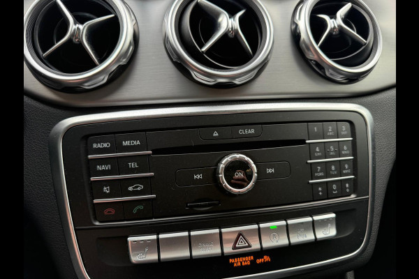 Mercedes-Benz GLA 250 Premium Plus AUTOMAAT | PANODAK | TREKHAAK | LED | DAB | CARPLAY |