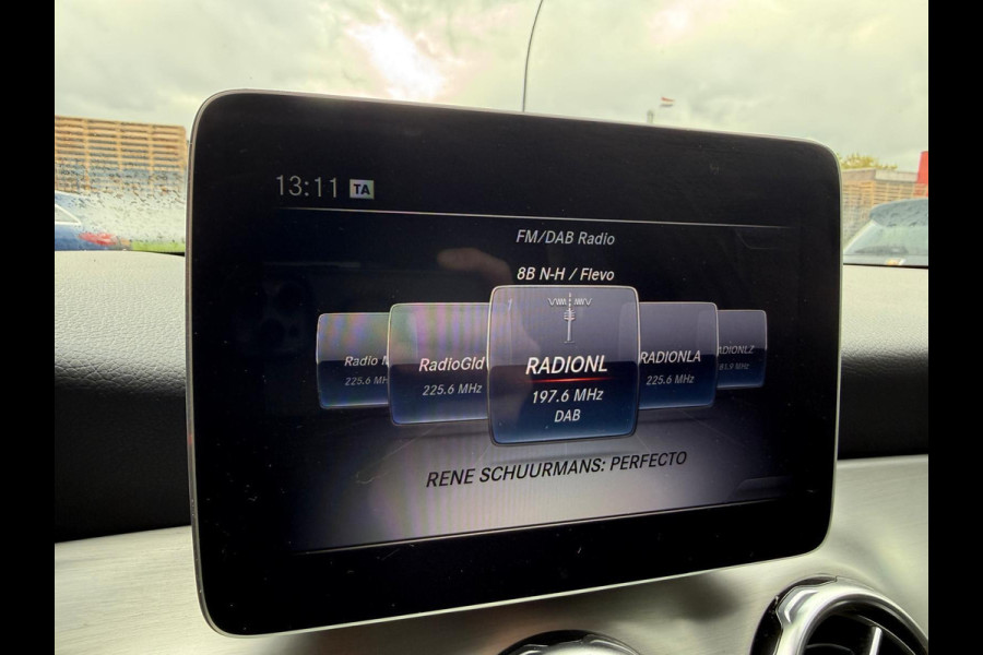 Mercedes-Benz GLA 250 Premium Plus AUTOMAAT | PANODAK | TREKHAAK | LED | DAB | CARPLAY |