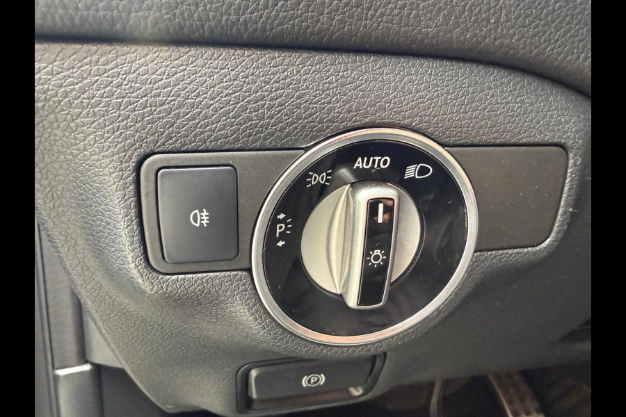 Mercedes-Benz GLA 250 Premium Plus AUTOMAAT | PANODAK | TREKHAAK | LED | DAB | CARPLAY |