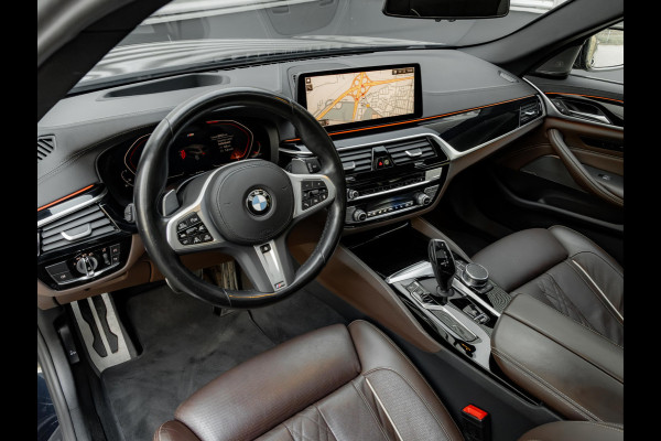 BMW 5 Serie Touring 540i xDrive M-Sport Pro - Pano - Trekhaak - Nappa - Standkachel - Stoelventilatie