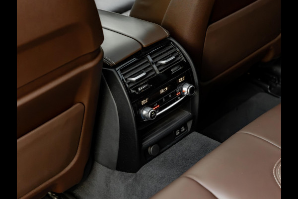 BMW 5 Serie Touring 540i xDrive M-Sport Pro - Pano - Trekhaak - Nappa - Standkachel - Stoelventilatie