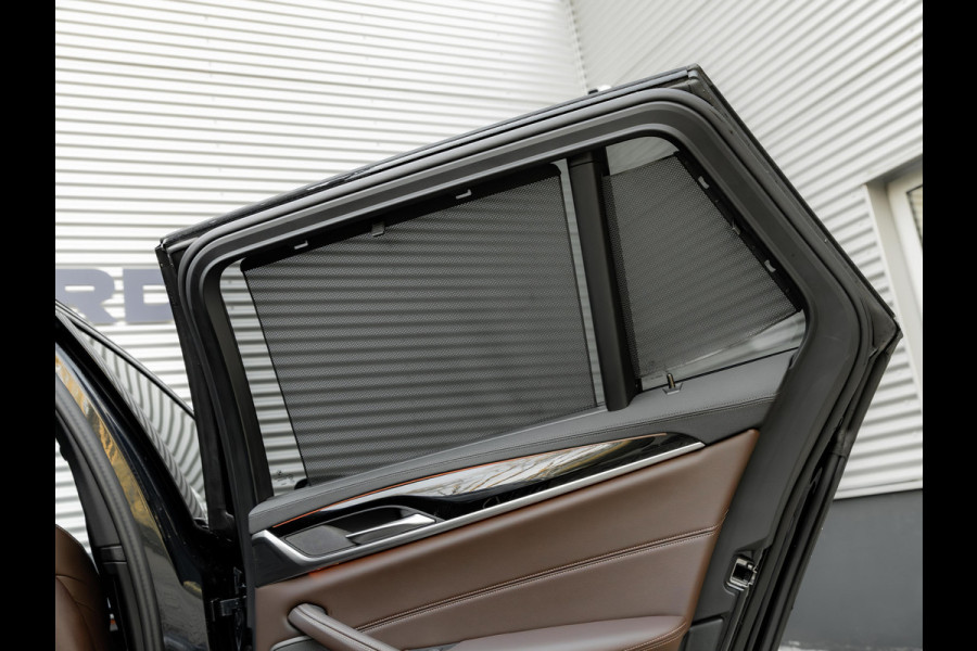 BMW 5 Serie Touring 540i xDrive M-Sport Pro - Pano - Trekhaak - Nappa - Standkachel - Stoelventilatie