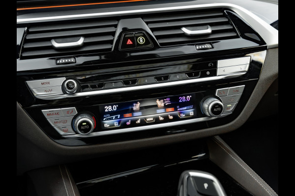 BMW 5 Serie Touring 540i xDrive M-Sport Pro - Pano - Trekhaak - Nappa - Standkachel - Stoelventilatie