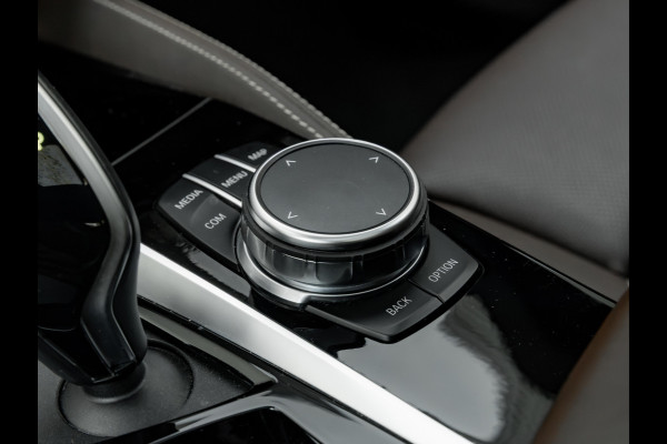 BMW 5 Serie Touring 540i xDrive M-Sport Pro - Pano - Trekhaak - Nappa - Standkachel - Stoelventilatie