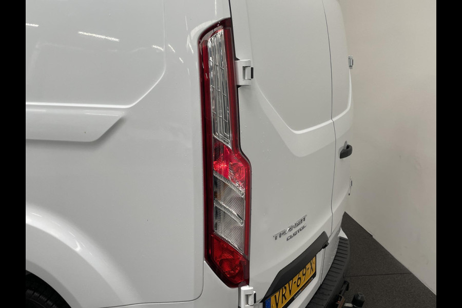 Ford Transit Custom 300 2.0 TDCI L2H1 Trend Dubbele Cabine Automaat Navigatie Airco Navigatie Bluetooth Trekhaak Parkeercamera Parkeersensoren voor en achter