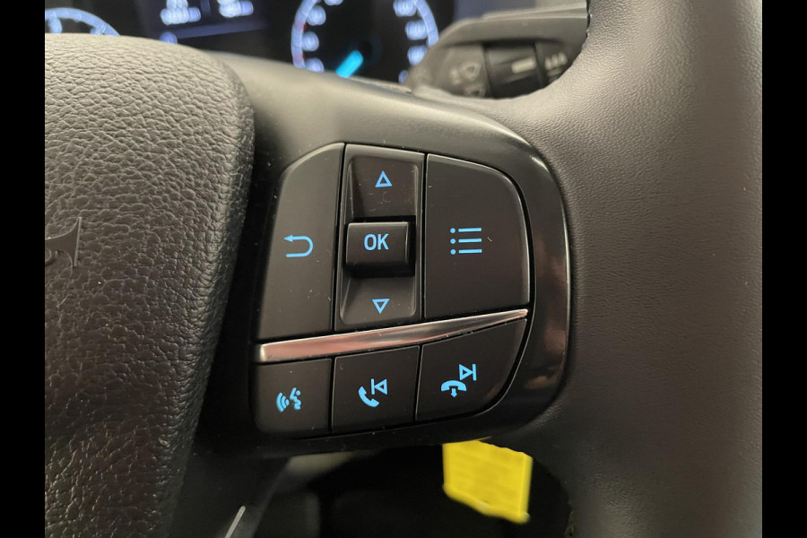 Ford Transit Custom 300 2.0 TDCI L2H1 Trend Dubbele Cabine Automaat Navigatie Airco Navigatie Bluetooth Trekhaak Parkeercamera Parkeersensoren voor en achter