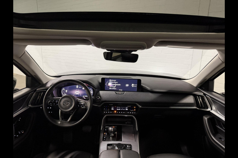 Mazda CX-60 2.5 e-SkyActiv PHEV Homura Trekhaak | Open dak | Adapt. Cruise | Stoelventilatie | Stuur-/Stoelverwarming | 360 camera | Carplay | Memory | Bose sound