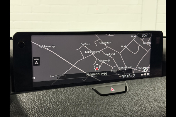Mazda CX-60 2.5 e-SkyActiv PHEV Homura Trekhaak | Open dak | Adapt. Cruise | Stoelventilatie | Stuur-/Stoelverwarming | 360 camera | Carplay | Memory | Bose sound