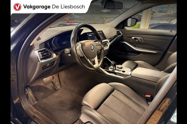 BMW 3 Serie Touring 330e Business Edition Plus / trekhaak / sportstoelen / cruise