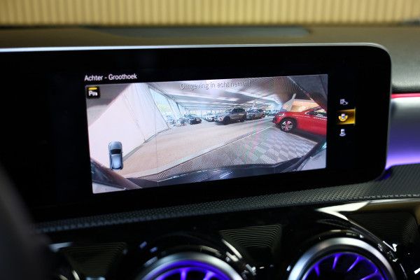 Mercedes-Benz A-Klasse AMG 35 4MATIC PANO NAVI CAMERA VIRTUAL CRUISE CLIMA SFEER STOELVW BT '19