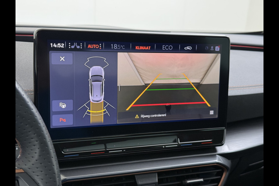 CUPRA Formentor 1.4T 245PK e-Hybrid VZ Performance SOH 100% Trekhaak Panoramadak Adap.Cruise Stoel+Stuurverwarming Elek.Achterklep 3-Zone Ecc Na Apple Carplay/Android Auto DAB Isofix Licht-/regensensor Draadloze lader Dodehoekdetectie File assistent 1e Eigenaar Origineel Nederlandse Auto