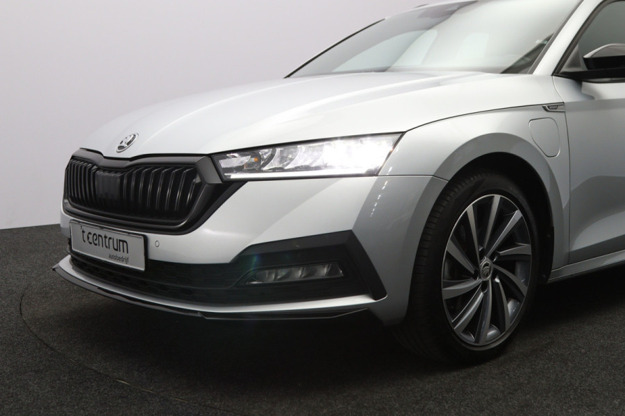 Škoda Octavia Combi 1.4 TSI iV PHEV 204 PK Sportline Business, Keyless, Carplay