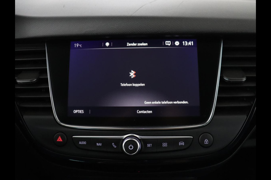 Opel Crossland X 1.2 Turbo 120 Jaar Edition | Cruise control | Park assist | Trekhaak | Carplay | Climate control | Navigatie | DAB