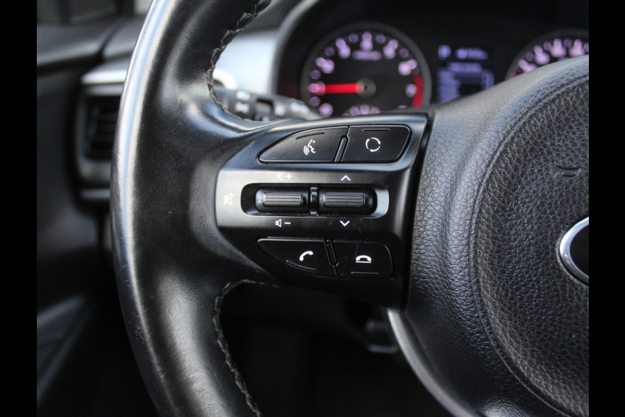 Kia Stonic 1.0 T-GDi DynamicLine AIRCO | CARPLAY | AUTOMAAT | CRUISE | TRHAAK | LED | LMV17 | CAMERA | DAB