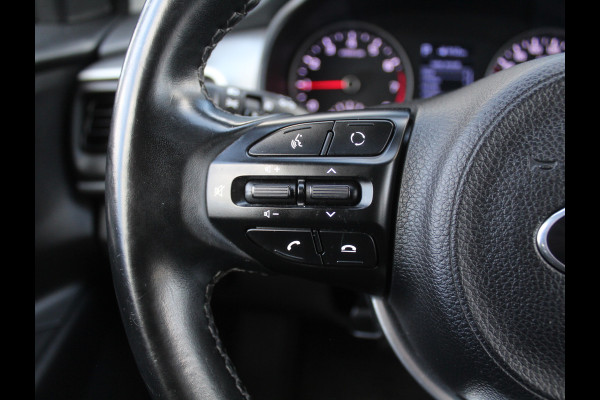 Kia Stonic 1.0 T-GDi DynamicLine AIRCO | CARPLAY | AUTOMAAT | CRUISE | TRHAAK | LED | LMV17 | CAMERA | DAB
