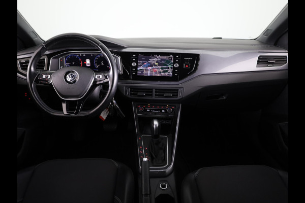 Volkswagen Polo 1.5 TSI Highline Business R 150 PK | Automaat (DSG) | Navigatie | Digitaal dashboard | Led | Parkeersensoren