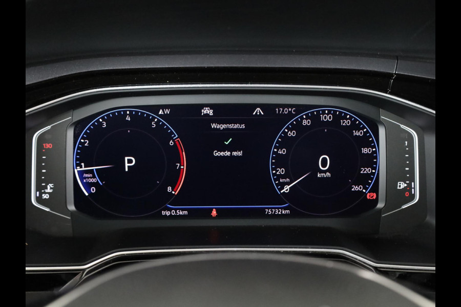 Volkswagen Polo 1.5 TSI Highline Business R 150 PK | Automaat (DSG) | Navigatie | Digitaal dashboard | Led | Parkeersensoren