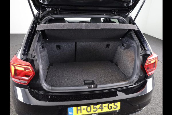 Volkswagen Polo 1.5 TSI Highline Business R 150 PK | Automaat (DSG) | Navigatie | Digitaal dashboard | Led | Parkeersensoren