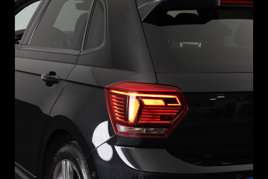 Volkswagen Polo 1.5 TSI Highline Business R 150 PK | Automaat (DSG) | Navigatie | Digitaal dashboard | Led | Parkeersensoren