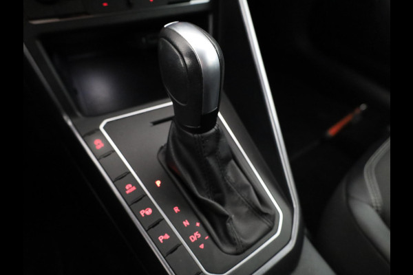 Volkswagen Polo 1.5 TSI Highline Business R 150 PK | Automaat (DSG) | Navigatie | Digitaal dashboard | Led | Parkeersensoren