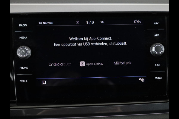 Volkswagen Polo 1.5 TSI Highline Business R 150 PK | Automaat (DSG) | Navigatie | Digitaal dashboard | Led | Parkeersensoren