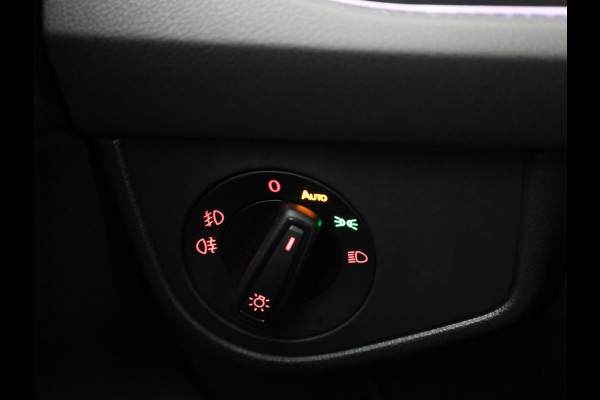 Volkswagen Polo 1.5 TSI Highline Business R 150 PK | Automaat (DSG) | Navigatie | Digitaal dashboard | Led | Parkeersensoren