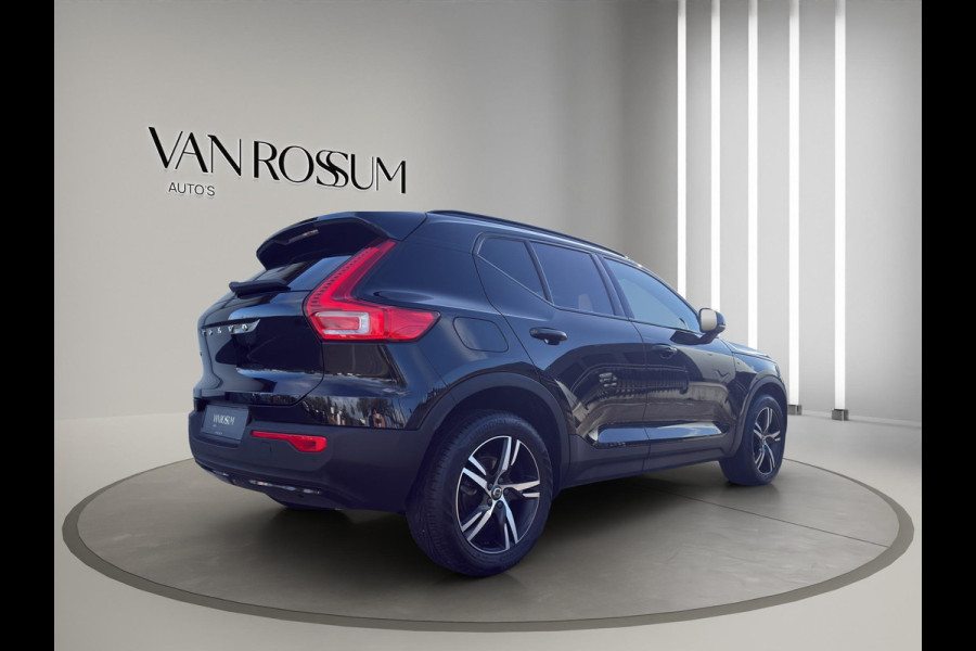 Volvo XC40 1.5 T3 R-Design | Camera | Stoel/Stuurverwarming | Led | Cruise Adaptief | Digital Dashboard |