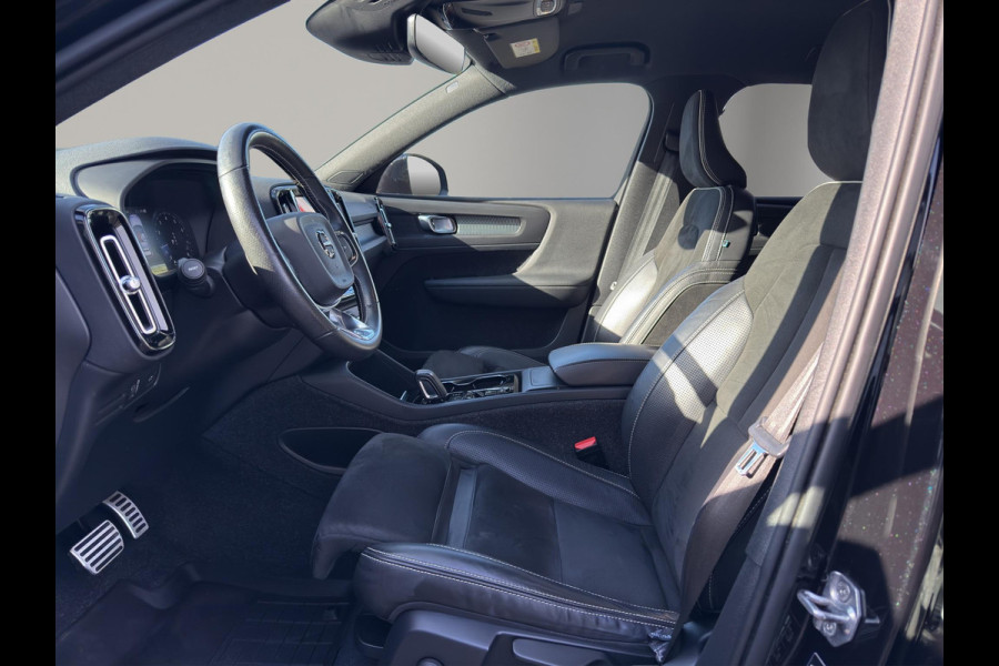 Volvo XC40 1.5 T3 R-Design | Camera | Stoel/Stuurverwarming | Led | Cruise Adaptief | Digital Dashboard |
