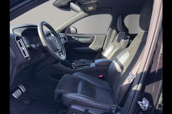 Volvo XC40 1.5 T3 R-Design | Camera | Stoel/Stuurverwarming | Led | Cruise Adaptief | Digital Dashboard |