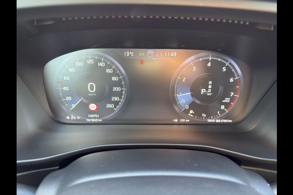 Volvo XC40 1.5 T3 R-Design | Camera | Stoel/Stuurverwarming | Led | Cruise Adaptief | Digital Dashboard |