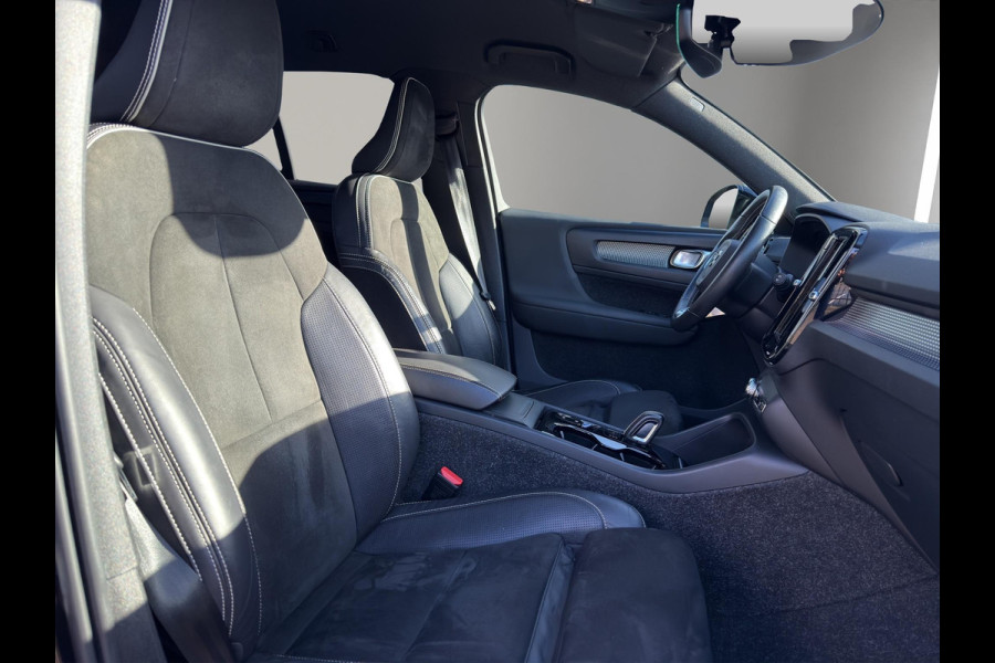 Volvo XC40 1.5 T3 R-Design | Camera | Stoel/Stuurverwarming | Led | Cruise Adaptief | Digital Dashboard |