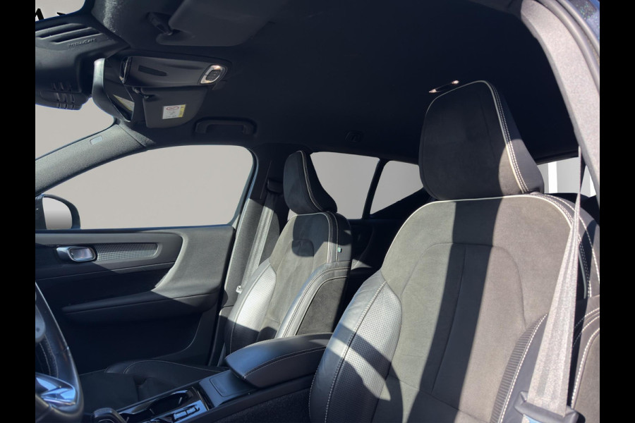 Volvo XC40 1.5 T3 R-Design | Camera | Stoel/Stuurverwarming | Led | Cruise Adaptief | Digital Dashboard |