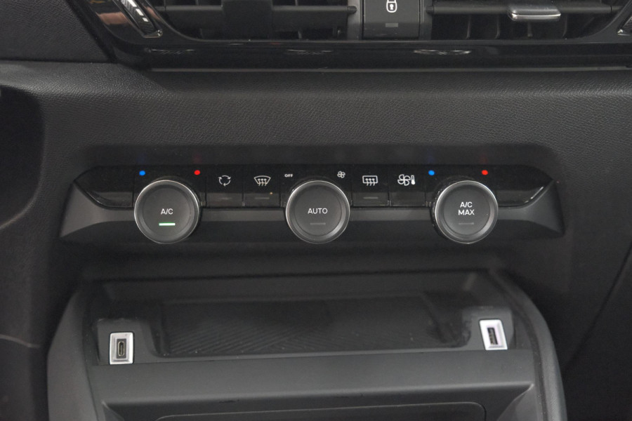 Citroën Ë-C4 Live 50 kWh | 11 KW lader | 93,1% SOH | Apple Carplay | Parkeersensoren | LED