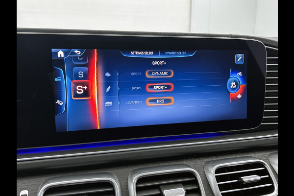 Mercedes-Benz GLE AMG 53 Hybrid 4MATIC+ Premium Plus Alpine grijs | Head Up display | Alarm klasse 3 + 5 | 21 inch multispaaks | Airmatic Alpine grijs | Head Up display | Alarm klasse 3 + 5 | 21 inch multispaaks | Airmatic