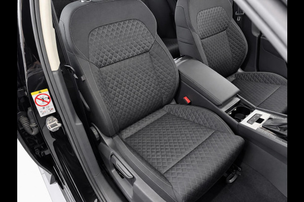 Škoda Superb Combi 1.4 TSI iV Business Edition PHEV Automaat Navigatie Stoelverwarming Voor en Achter Draadloze Telefoonlader Stuurverwarming Cruise Control Elektrisch Verstelbare Stoelen Apple CarPlay