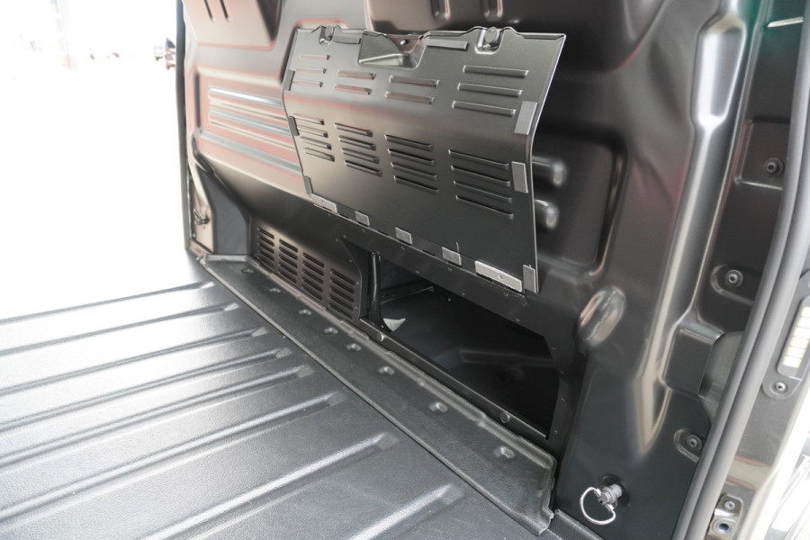 Ford Transit Custom 320L 2.0 TDCI 136PK L2H1 Trend Achterklep Schuifdeur L / R Nr. V040 | Airco | Cruise | Camera |  Apple CP | LM Velgen