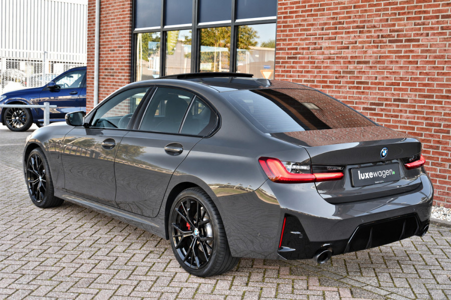 BMW 3-serie 330e M-Sport Dravit E-Dak Trekh E-zetels 19inch HUD Adp-onderstel